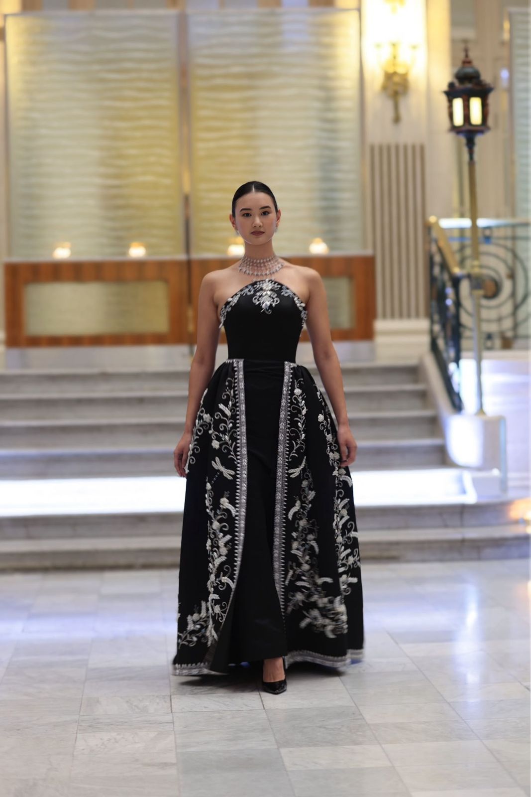 Doha Fashion Show runway look 33