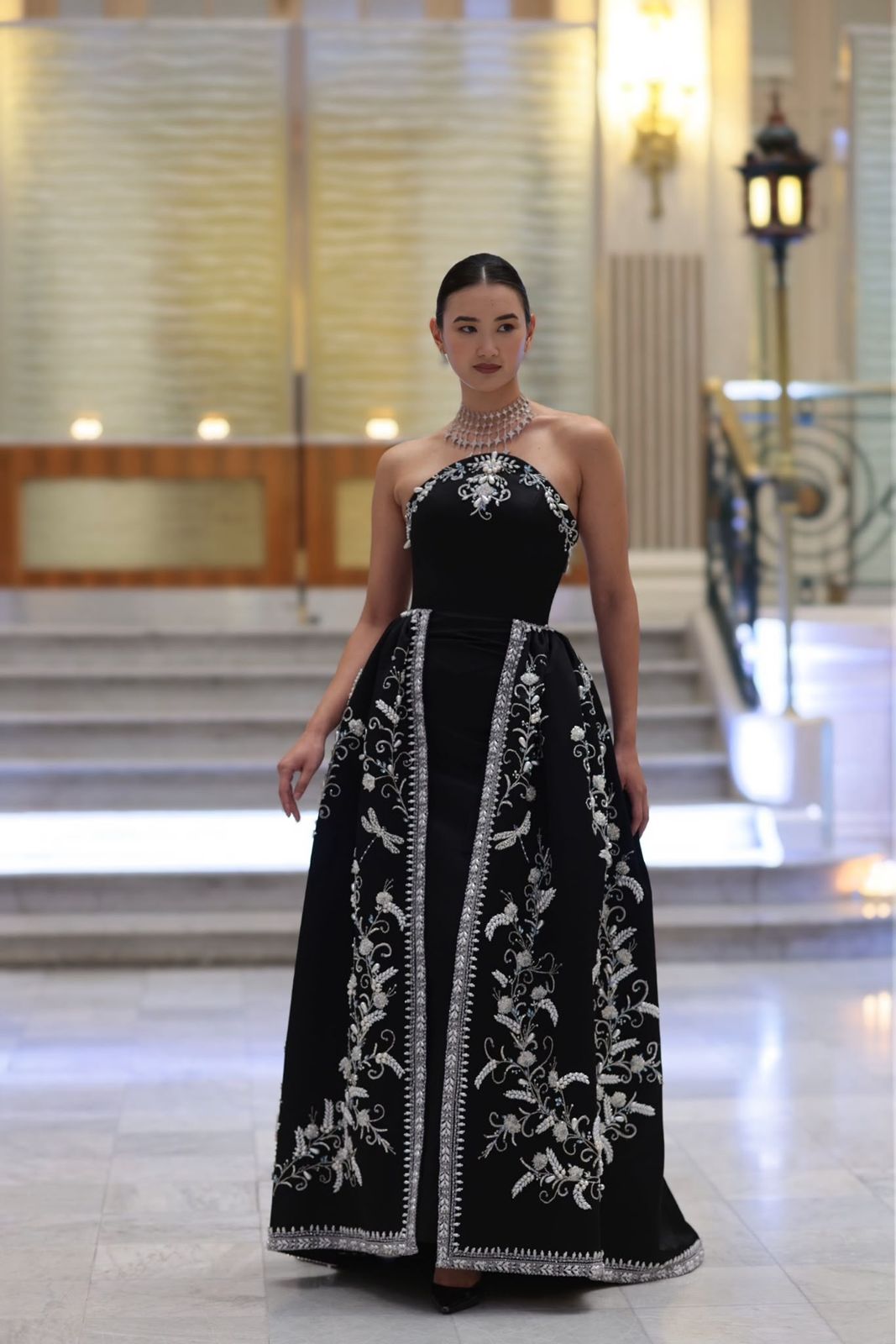 Doha Fashion Show runway look 43